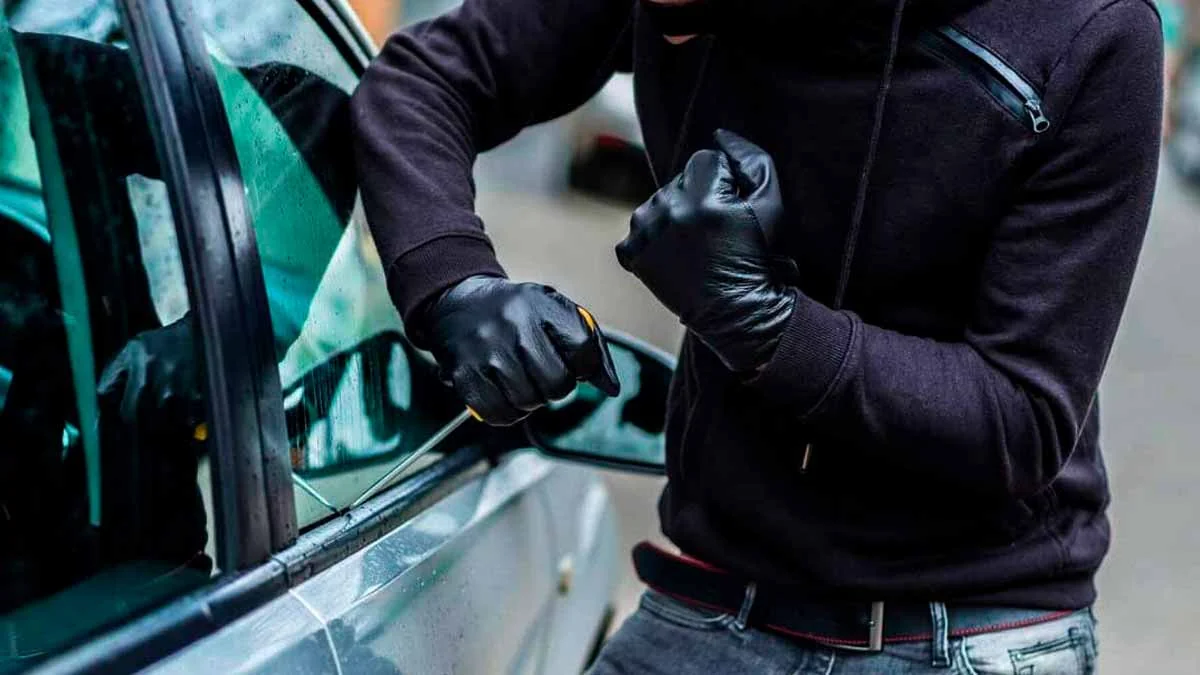 Die Polizei schlägt Alarm: Autofahrer müssen den Boden prüfen, bevor sie ins Auto steigen
